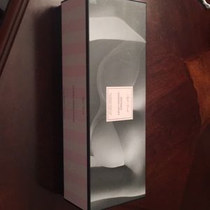 Victoria Secret Invisible Shaping Uplift